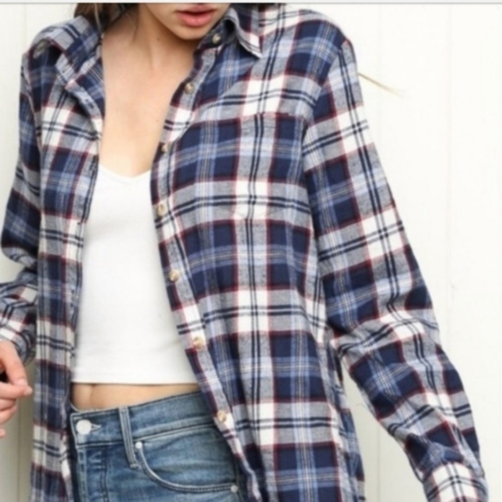 Brandy Melville plaid  blue flannel long sleeve button Wylie shirt